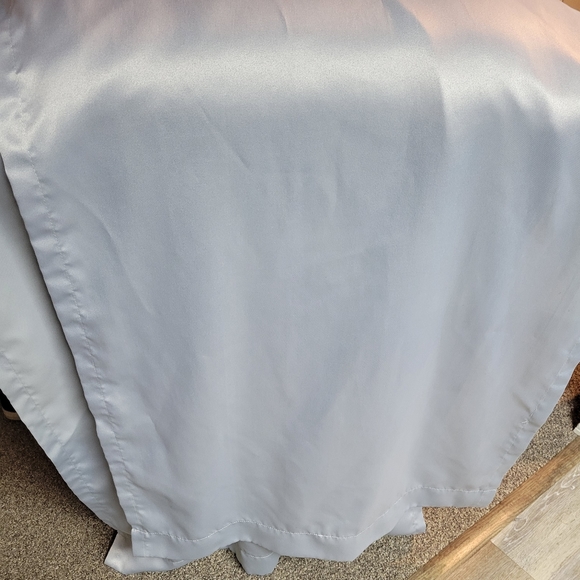 Curtains - Light Blocking - Picture 1 of 2